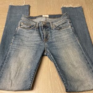 Straight/skinny jeans